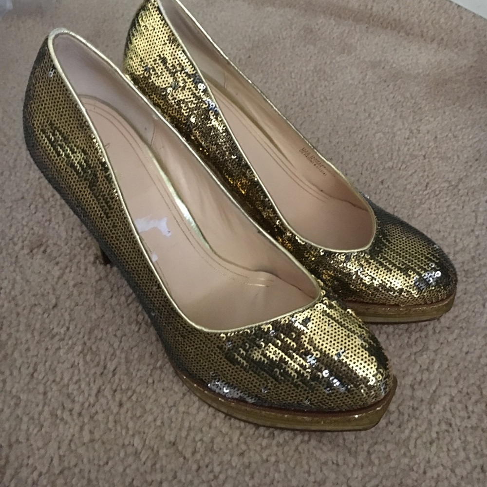 Bnwot Cole haan gold sequence platforms Ne…